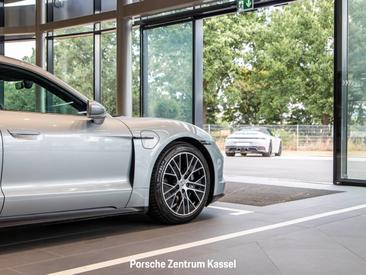 Porsche Taycan ph2 — photo 11