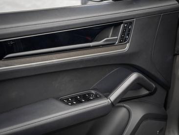 Porsche Cayenne III S E-Hybrid Coupé — photo 24