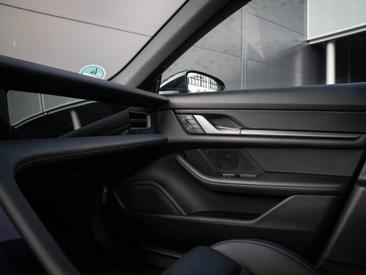 Porsche Taycan ph2 4 — photo 37