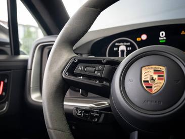 Porsche Cayenne III S E-Hybrid Coupé — photo 26