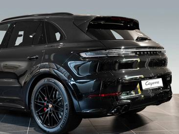 Porsche Cayenne III GTS — photo 8