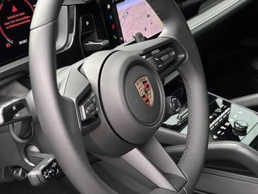 Porsche Cayenne III E-Hybrid Coupé — photo 21