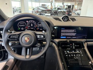 Porsche Panamera III GTS — photo 19