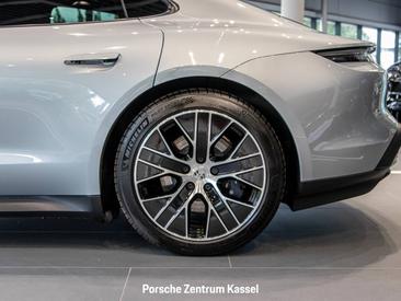 Porsche Taycan ph2 — photo 19
