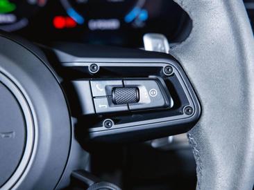 Porsche Cayenne III S, E-Hybrid — photo 31