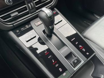 Porsche Macan S — photo 25