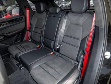 Porsche Cayenne III GTS — photo 22