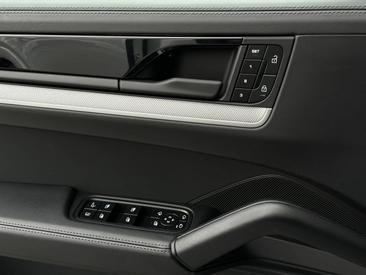 Porsche Cayenne III E-Hybrid Coupé — photo 26