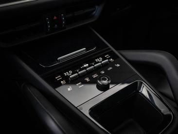 Porsche Cayenne III S E-Hybrid Coupé — photo 34