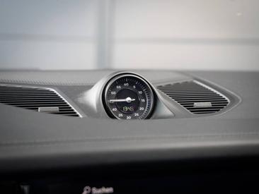 Porsche Cayenne III S E-Hybrid Coupé — photo 35