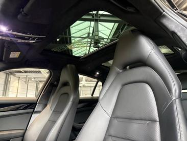 Porsche Panamera II ph2 GTS — photo 25