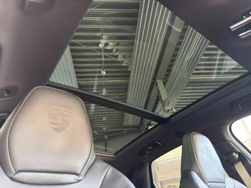 Porsche Cayenne III Platinum Edition — photo 31