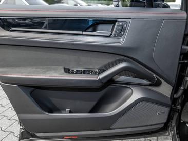 Porsche Cayenne III GTS — photo 29