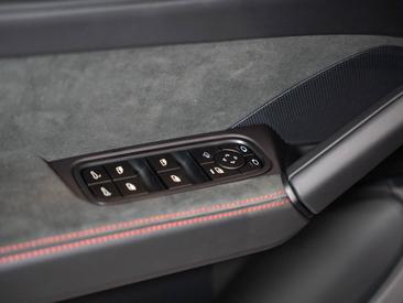Porsche Cayenne III GTS — photo 19