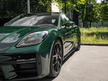 Porsche Panamera III 4 E-Hybrid — photo 9
