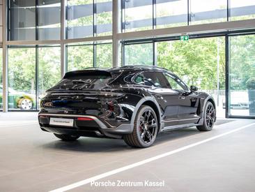 Porsche Taycan ph2 4S Cross Turismo — photo 12