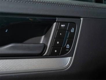 Porsche Cayenne III E-Hybrid Coupé — photo 29