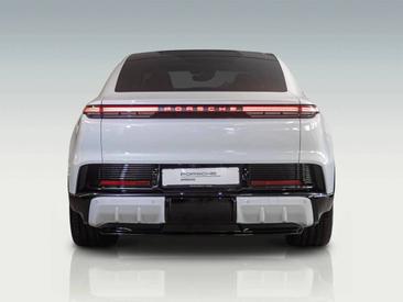 Porsche Cayenne E4 Coupé Electric — photo 6