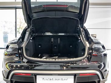 Porsche Taycan ph2 4S Cross Turismo — photo 21