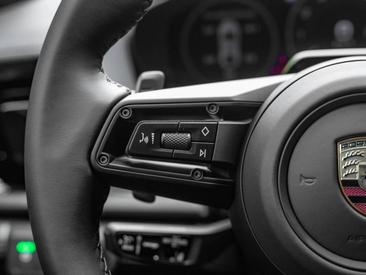 Porsche Panamera III 4 E-Hybrid — photo 24