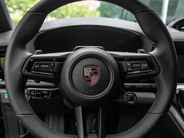 Porsche Panamera III 4 E-Hybrid — photo 25