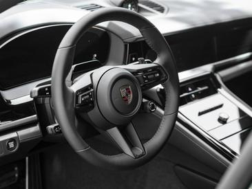 Porsche Panamera III 4 E-Hybrid — photo 31