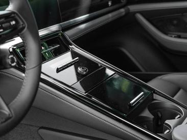 Porsche Panamera III 4 E-Hybrid — photo 32