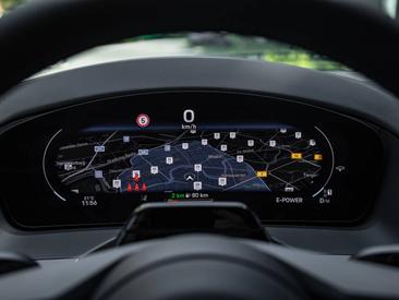Porsche Panamera III 4 E-Hybrid — photo 35