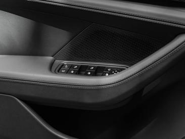Porsche Panamera III 4 E-Hybrid — photo 36