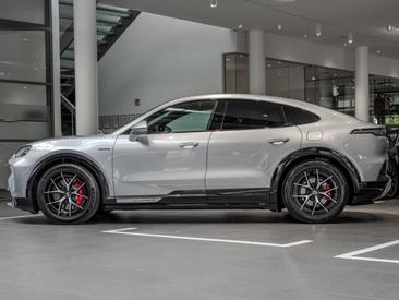 Porsche Cayenne E4 S Coupé Electric — photo 2