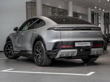 Porsche Cayenne E4 S Coupé Electric — photo 3
