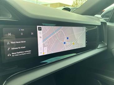 Porsche Cayenne E4 S Coupé Electric — photo 13