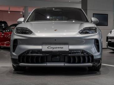 Porsche Cayenne E4 S Coupé Electric — photo 7