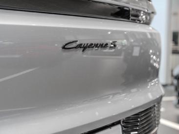 Porsche Cayenne E4 S Coupé Electric — photo 14