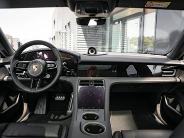 Porsche Taycan ph2 4 Cross Turismo — photo 18