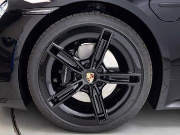 Porsche Taycan ph2 Black Edition — photo 6