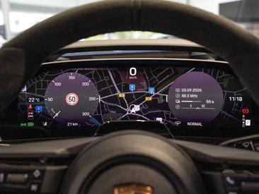 Porsche Cayenne E4 S Coupé Electric — photo 19