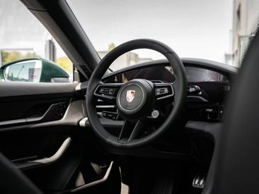 Porsche Taycan ph2 4 Cross Turismo — photo 24