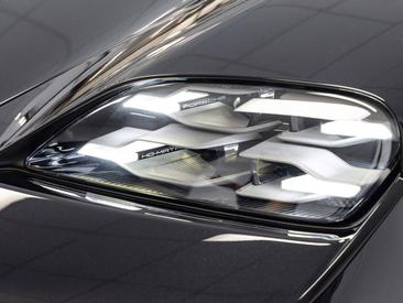 Porsche Taycan ph2 Black Edition — photo 11