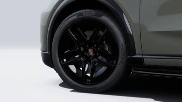 Porsche Cayenne E4 S Electric — photo 10