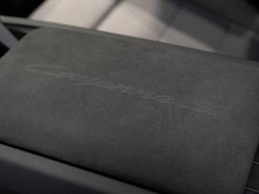 Porsche Cayenne E4 S Coupé Electric — photo 27