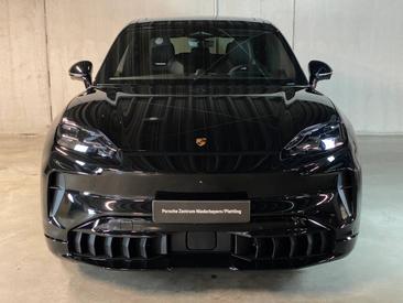 Porsche Cayenne E4 S Electric — photo 4