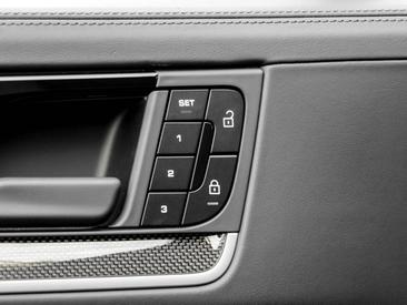 Porsche Cayenne III E-Hybrid Coupé Black Edition — photo 13
