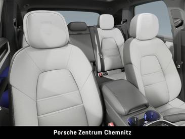 Porsche Cayenne III E-Hybrid Black Edition — photo 6