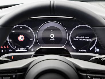 Porsche Taycan ph2 Black Edition — photo 18