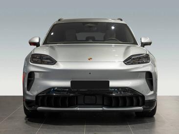 Porsche Cayenne E4 S Electric — photo 4