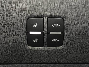 Porsche Cayenne E4 S Electric — photo 11