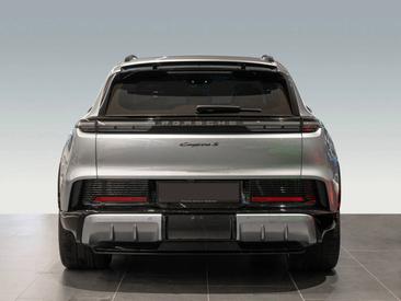 Porsche Cayenne E4 S Electric — photo 7