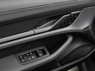 Porsche Taycan ph2 Black Edition — photo 22