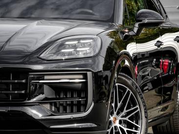 Porsche Cayenne III E-Hybrid Coupé Black Edition — photo 21